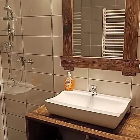 Kazikowa Kuznia 3*