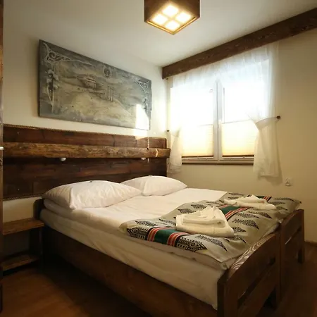 Kazikowa Kuznia 3*